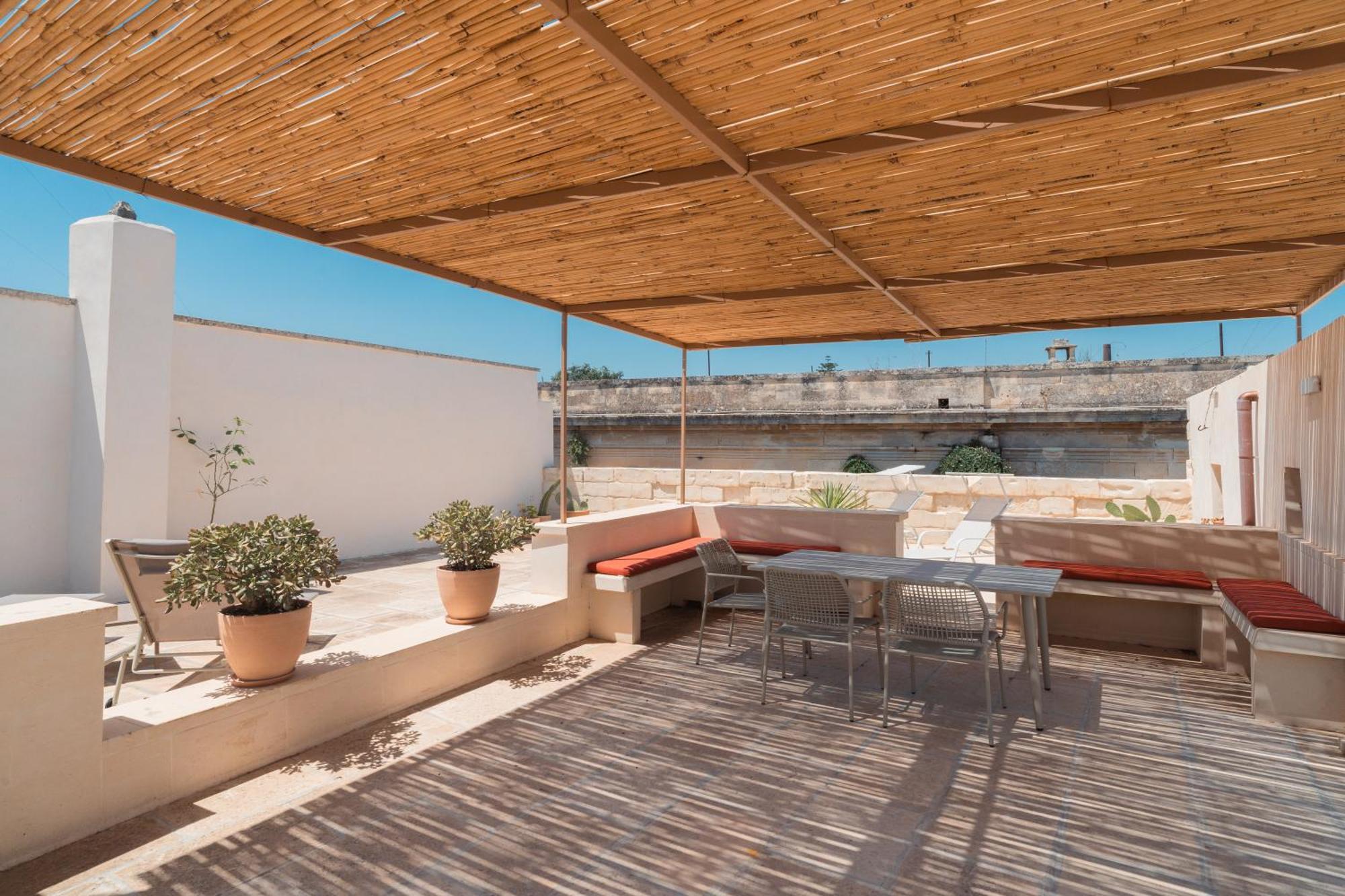 Margherita Apartment & Rooftop By Residence Colibri Lecce Esterno foto